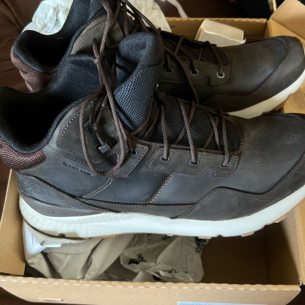 EUC The North Face boots